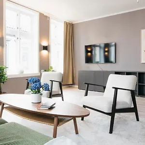 S54 - Private In The Center Guest house